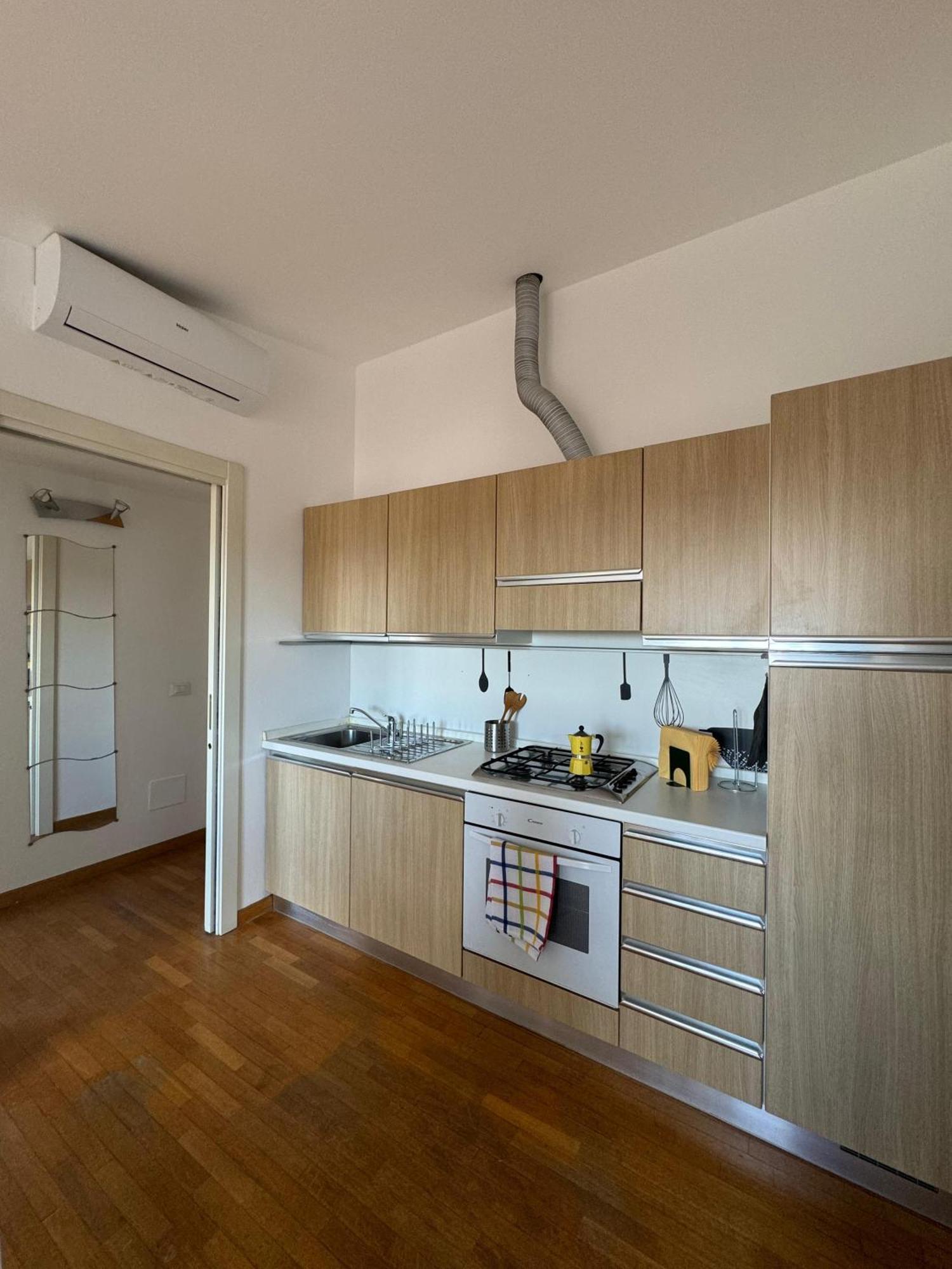 Appartamento Isola- Attico Con Balcone Mailand Exterior foto